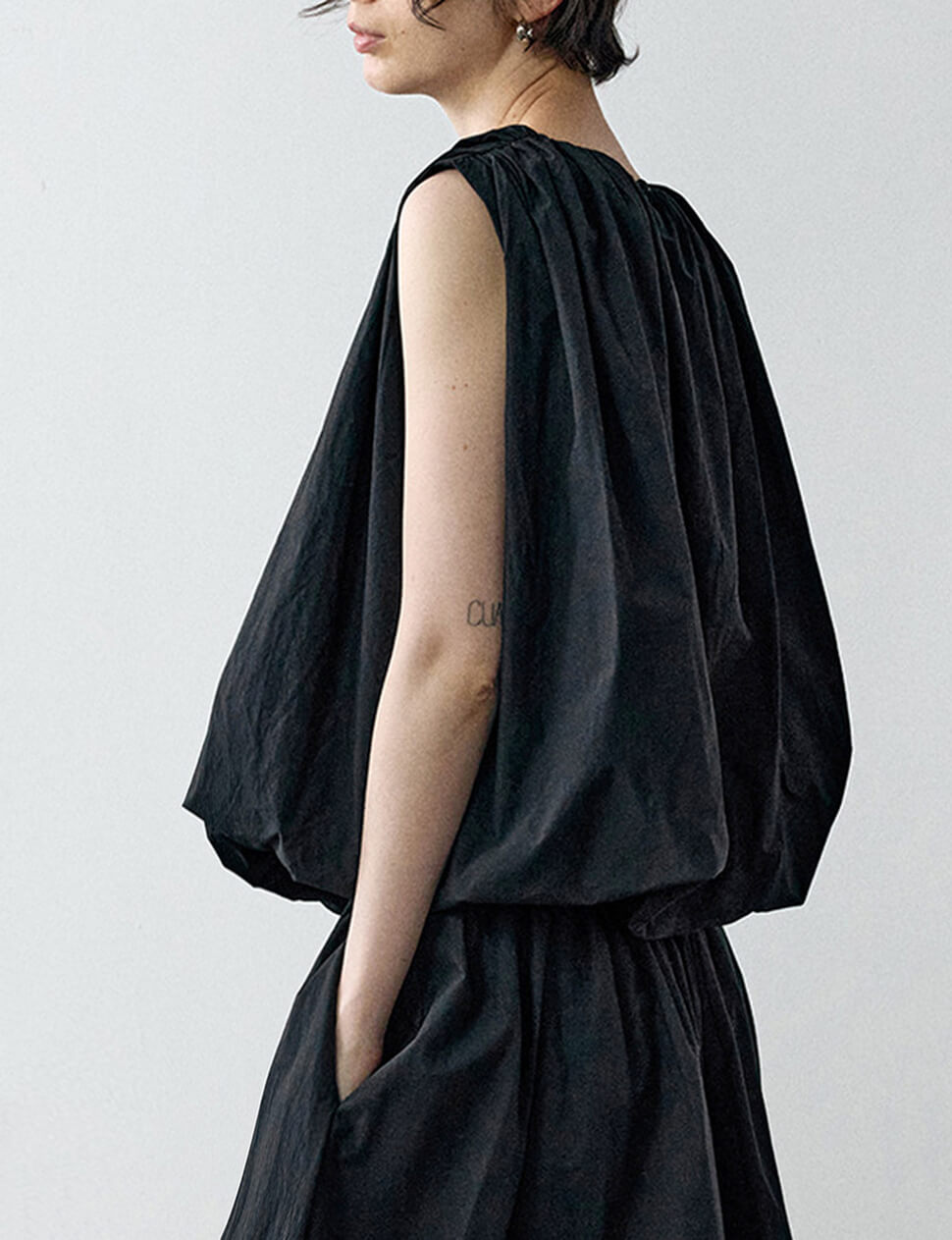 Black Puff Parachute Top