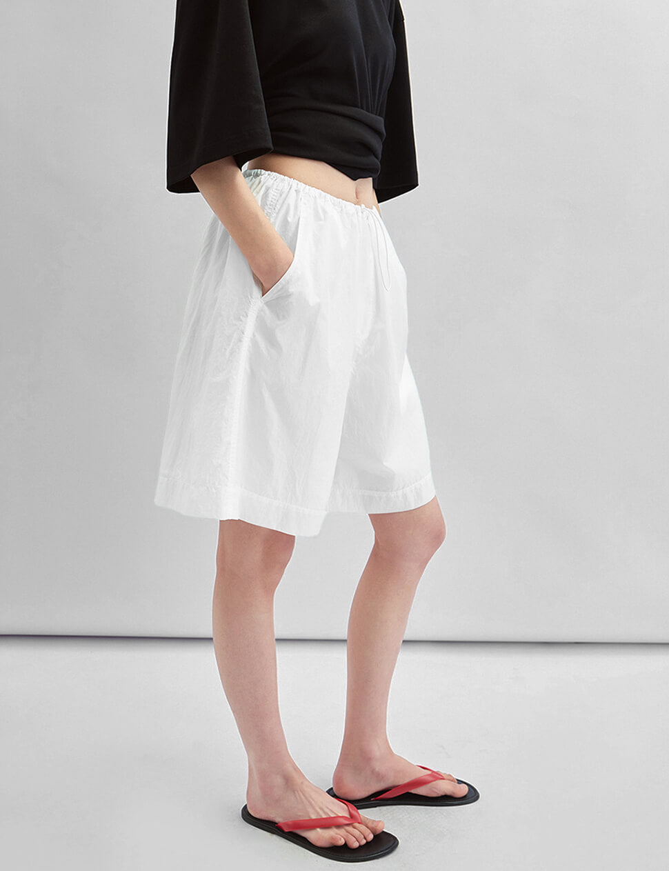 Off-White Relaxed Drawstring Shorts